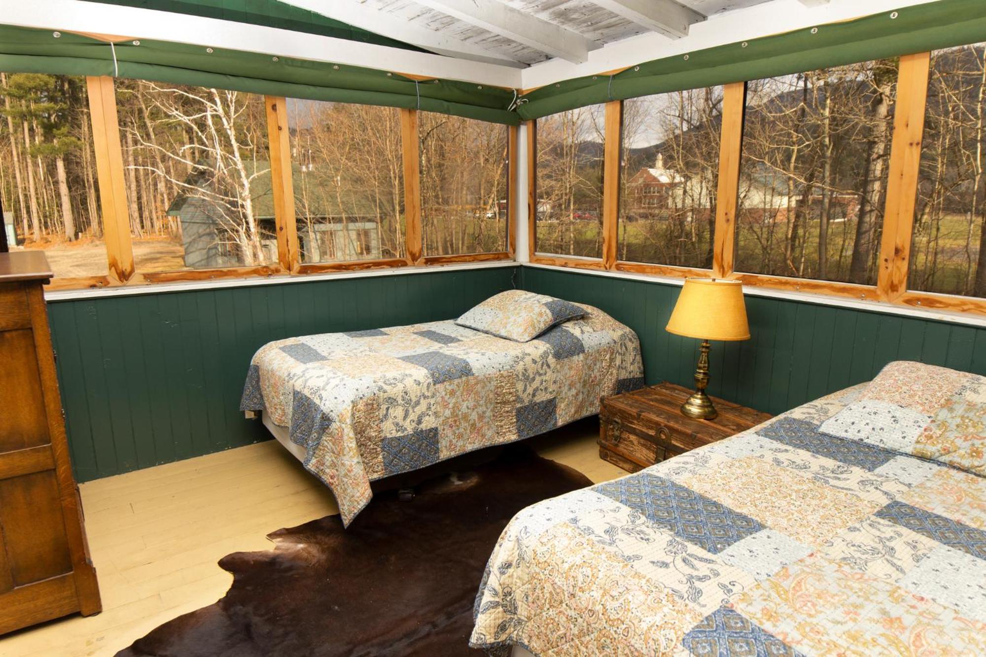 Keene Valley Trails End Inn מראה חיצוני תמונה